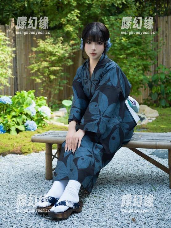 制服与玉汇 kokuhui的邂逅：那些图片里藏着的小心思，来个下载留念吧。